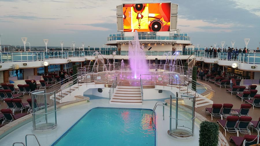 הסיפון העליון באניה פרינסס