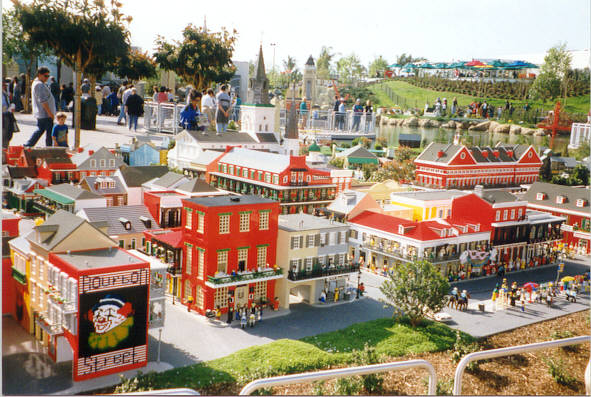 LEGOLAND4.jpg (79298 bytes)