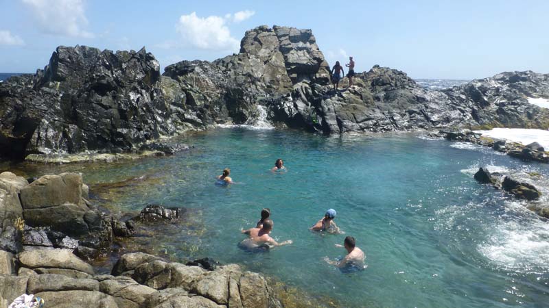 הבריכה הטבעית בארובה Natural pool