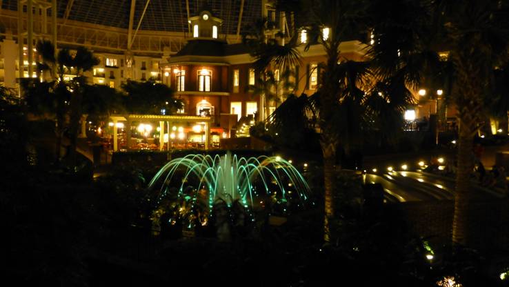 מלון "אופרילנד" OpryLand Hotel