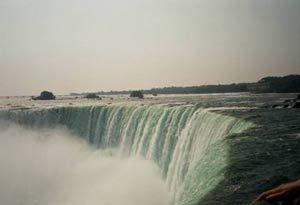 image-name niagara falls