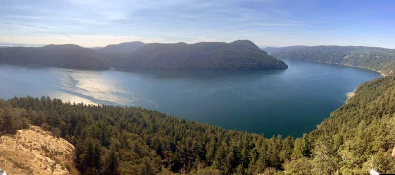 הנוף מראש מגדל Malahat Skywalk